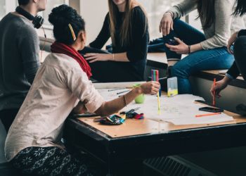 Anzahl Fernstudenten IUBH