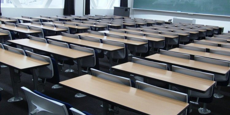 Hörsaal, Klassenzimmer