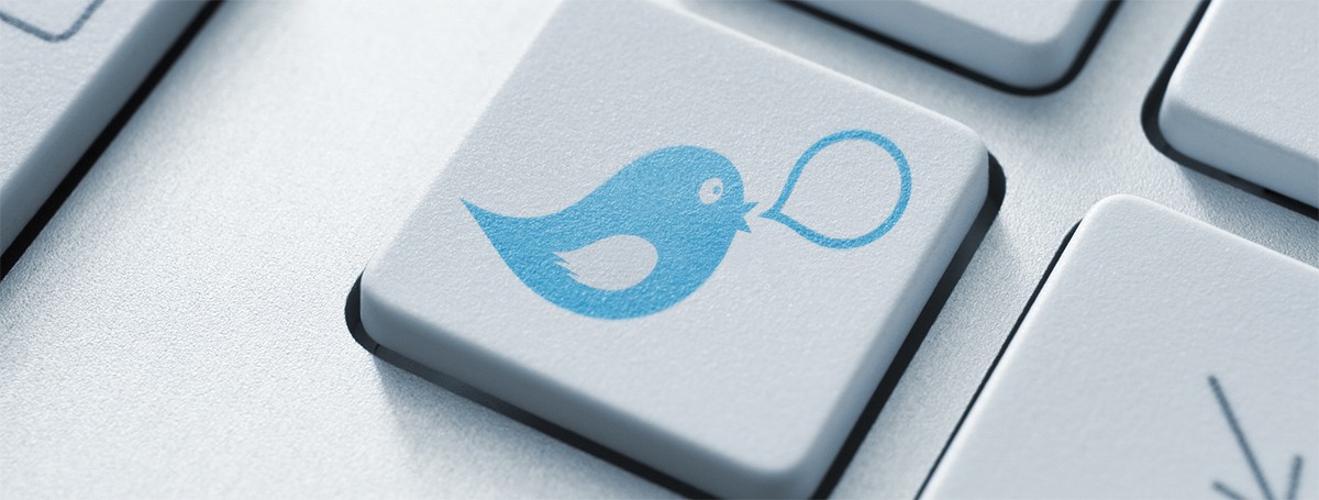 Twitter Tweet Logo auf Tastatur