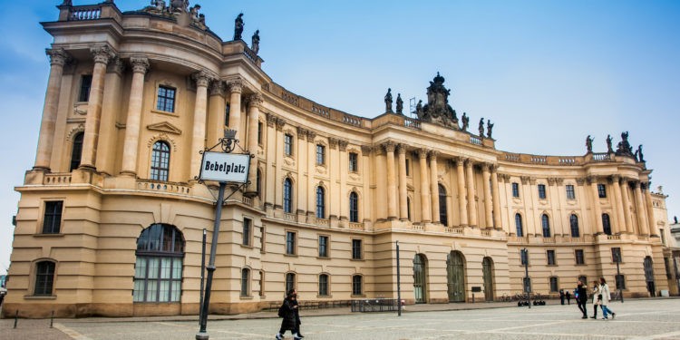 Humboldt-Universität zu Berlin und Bebelplatz, Porträt der Universität in Berlin