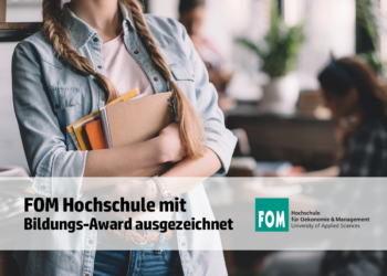 Studentin der FOM mit Lernmaterialien, Bildungs-Award Auszeichnungen